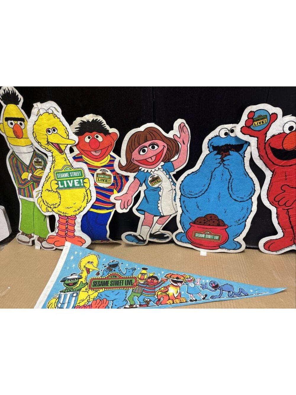 7 VTG Sesame Street Live Pennant Flag & Wall Hangings Muppets Bert Ernie Elmo